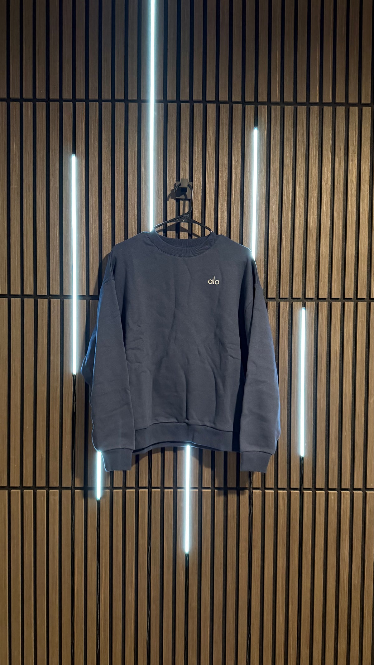 Alo Yoga Accolade Crew Neck Pullover Navy