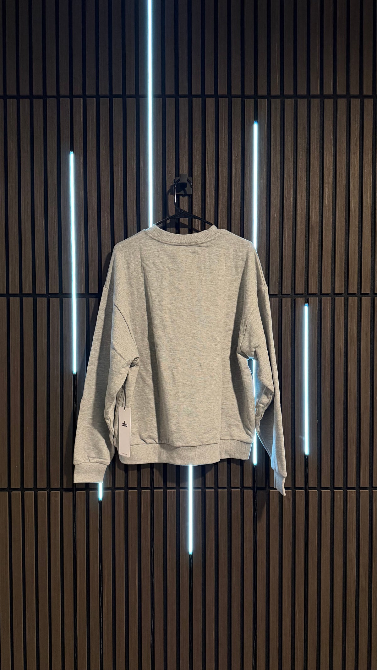 Alo Yoga Accolade Crew Neck Pullover Athletic Heather Grey